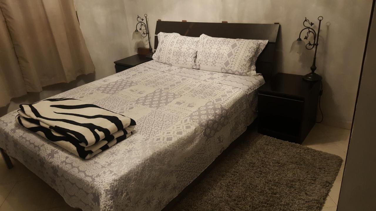 Ayam Room Sale Exterior photo